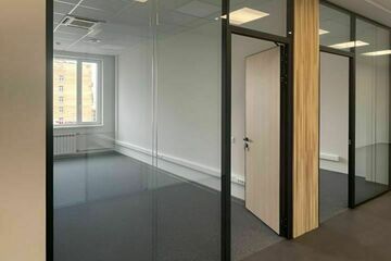 Отдельно стоящее здание, 3900 м²