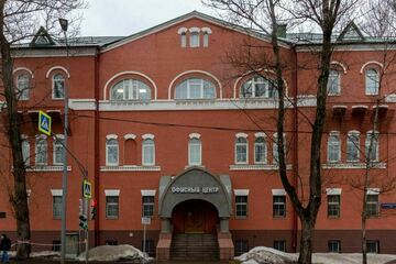 Отдельно стоящее здание, 1504 м²