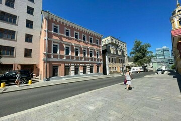 Помещение своб.назн., 706 м², 1/2 эт.