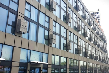 Помещение своб.назн., 1700 м², 1/4 эт.