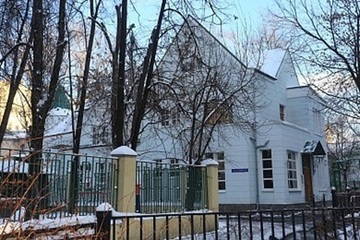 Отдельно стоящее здание, 387 м²