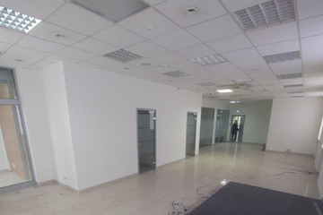 Банк, 139,8 м², 1/5 эт.