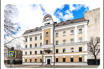 Отдельно стоящее здание, 1750 м²