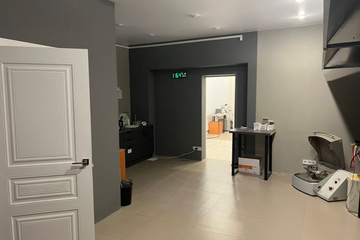 Отдельно стоящее здание, 150 м²
