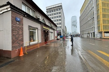 Бизнес-центр, 916 м²