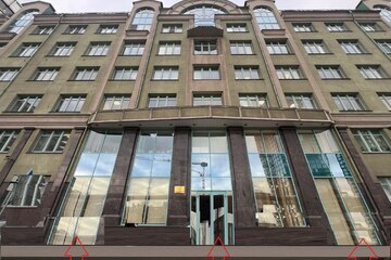 Помещение своб.назн., 230 м², 1/7 эт.