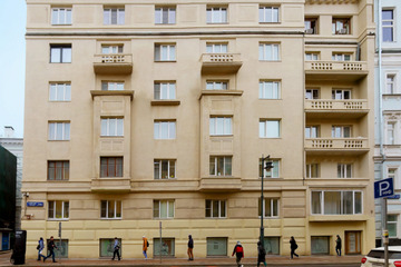 Помещение своб.назн., 248,9 м², 1/6 эт.