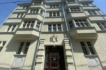 Помещение своб.назн., 1276 м², 1/4 эт.