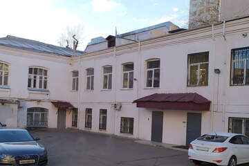 Отдельно стоящее здание, 270 м²
