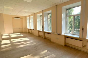 Офис, 240 м², 2/5 эт.