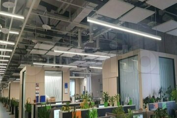 Отдельно стоящее здание, 5427 м²