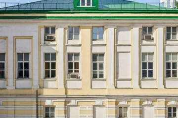 Отдельно стоящее здание, 1300 м²