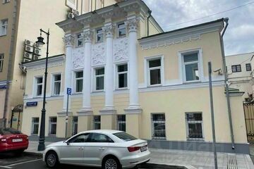 Отдельно стоящее здание, 550 м²